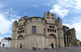 FZ018089-100 Church in Trier.jpg